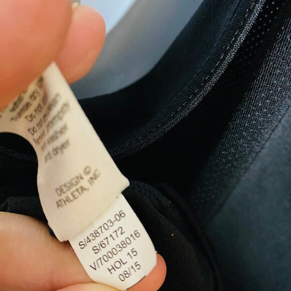 Athleta Energize Mesh Layer Tank Built In Bra Criss Cross Back Strap Black Sz S* - Picture 9 of 13